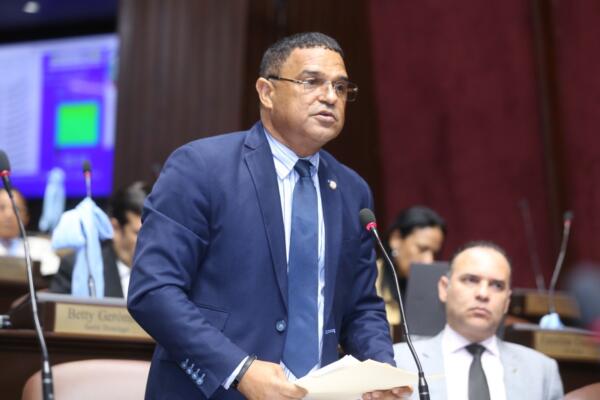 Diputado Sadoky Duarte respalda incremento de acciones para repatriar haitiano; dice situación migratoria en RD es una emergencia