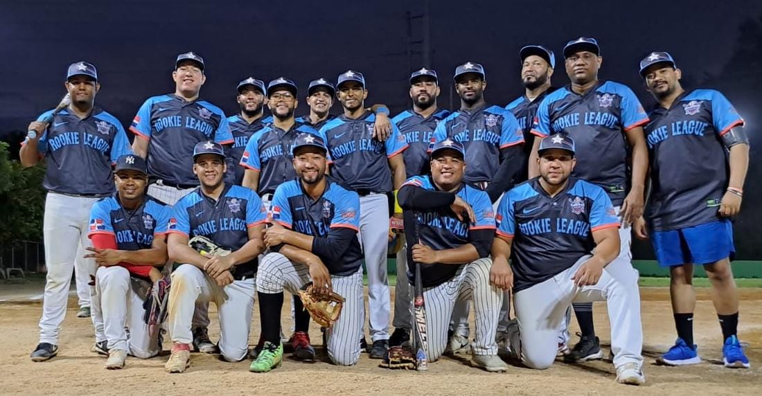 El equipo Team Rockies, está en la final del primer torneo categoría Júnior-B del Game War, organizado por la Asociación de Softbol del Distrito Nacional, Asadina.