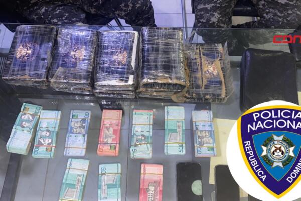 Policía confisca dinero y 10 paquetes de cocaína en DN. (foto, fuente externa)