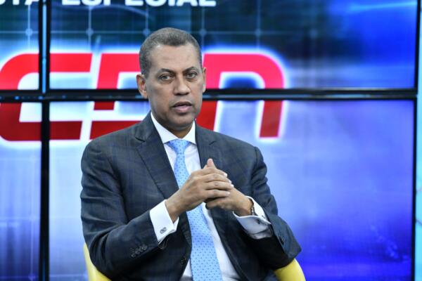 Guido Gómez Mazara, presidente del Indotel, en entrevista para elCaribe y CDN
