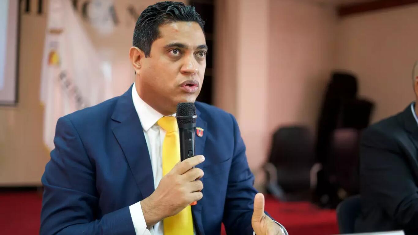 El ministro de Deportes, Kelvin Cruz, opinó sobre cuál espera que sea la actitud de la clase política en las vistas públicas de la reforma.