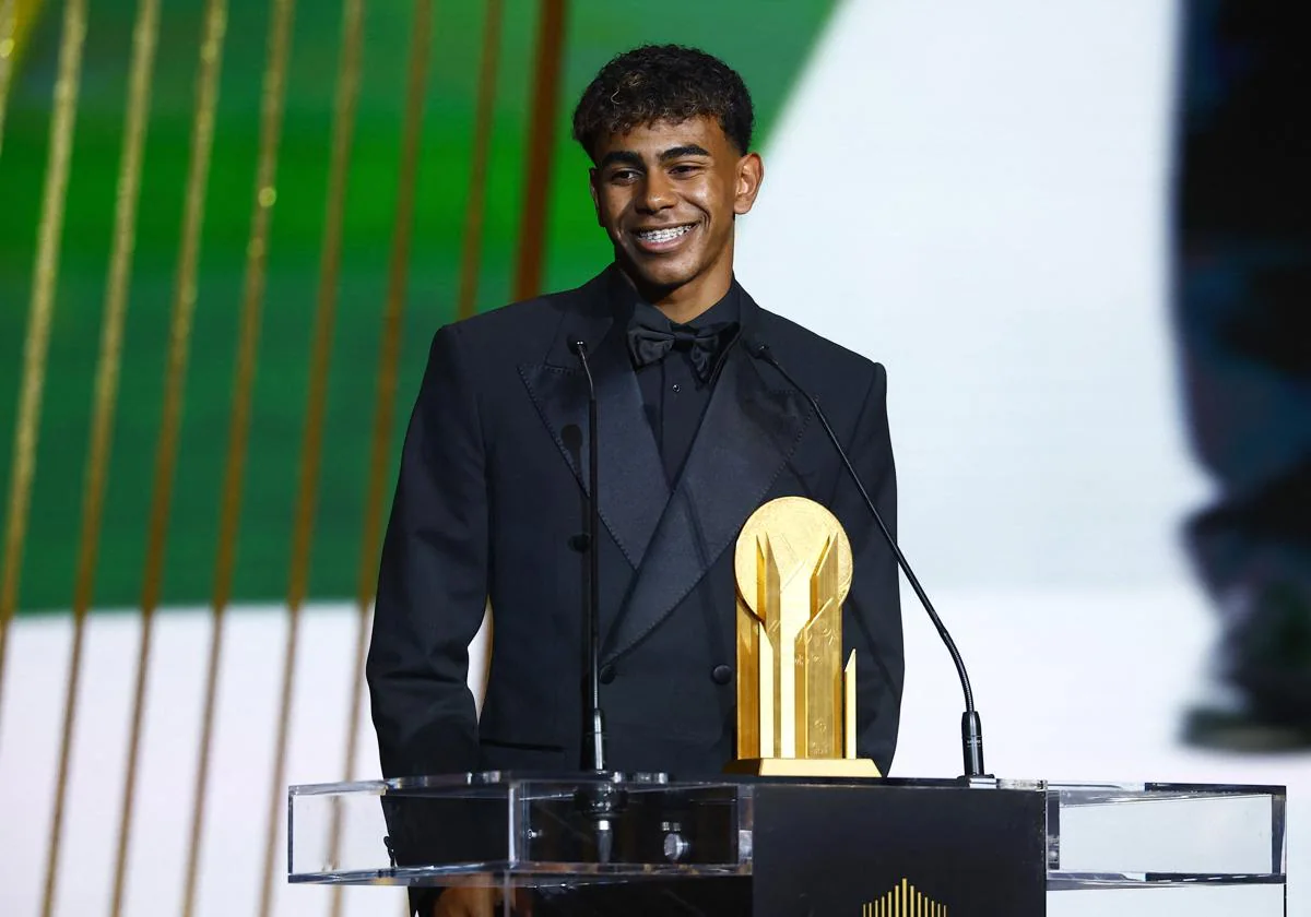 Lamine Yamal gana el premio Kopa al mejor futbolista joven del año