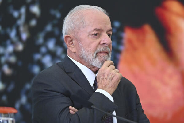Lula da Silva es hospitalizado tras sufrir lesión en la cabeza 