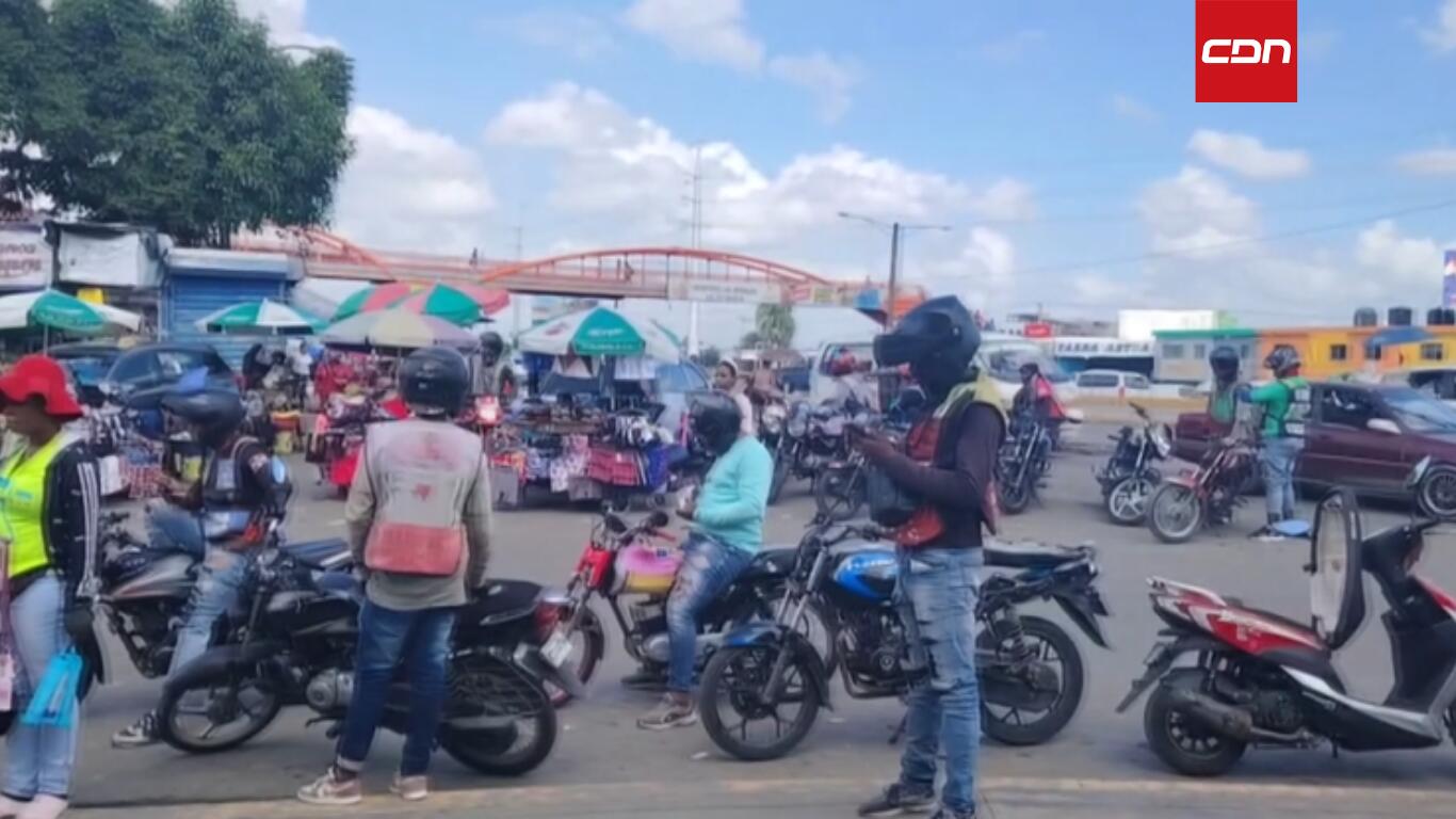 Coordinan regulación de motoconchos