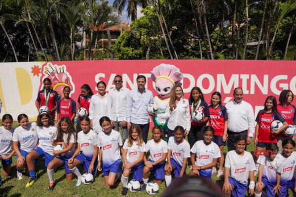 Emblemático mural en Santo Domingo recibe al Mundial Femenino Sub-17 de FIFA.(foto, fuente externa)