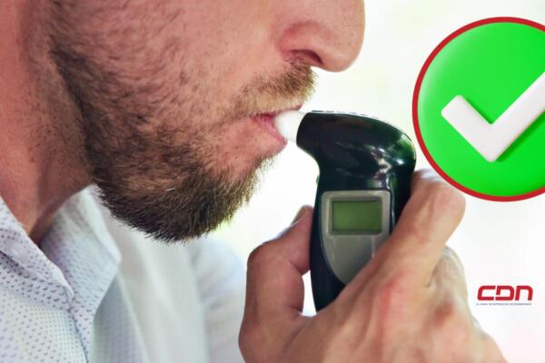 Choferes aprueban pruebas de alcoholímetros.(foto, fuente externa)