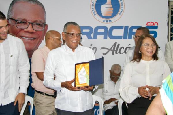 Venancio Alcántara es reconocido como líder de las bases del partido.(foto, fuente externa)