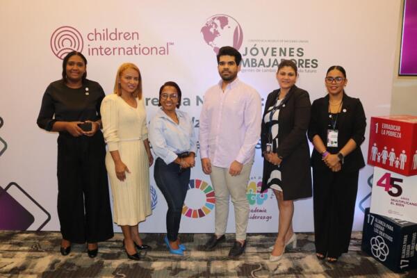 Participantes-en-la-conferencia-de-Children-Interancional.