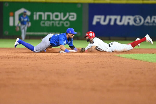 Licey y Escogido inauguran la jornada de la pelota invernal en la capital