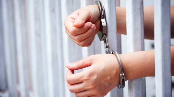 Policía arresta hombre acusado de raptar y abusar sexualmente contra una joven en SDE