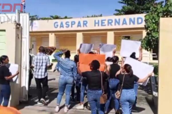 Profesores exigen ser tomados en cuenta con nombramientos. 