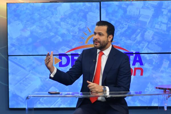 El presidente de Fuerza del Pueblo en el Distrito Nacional, Rafael Paz, lanzó críticas al Gobierno por lo que calificó de ‘‘mala gestión’’.