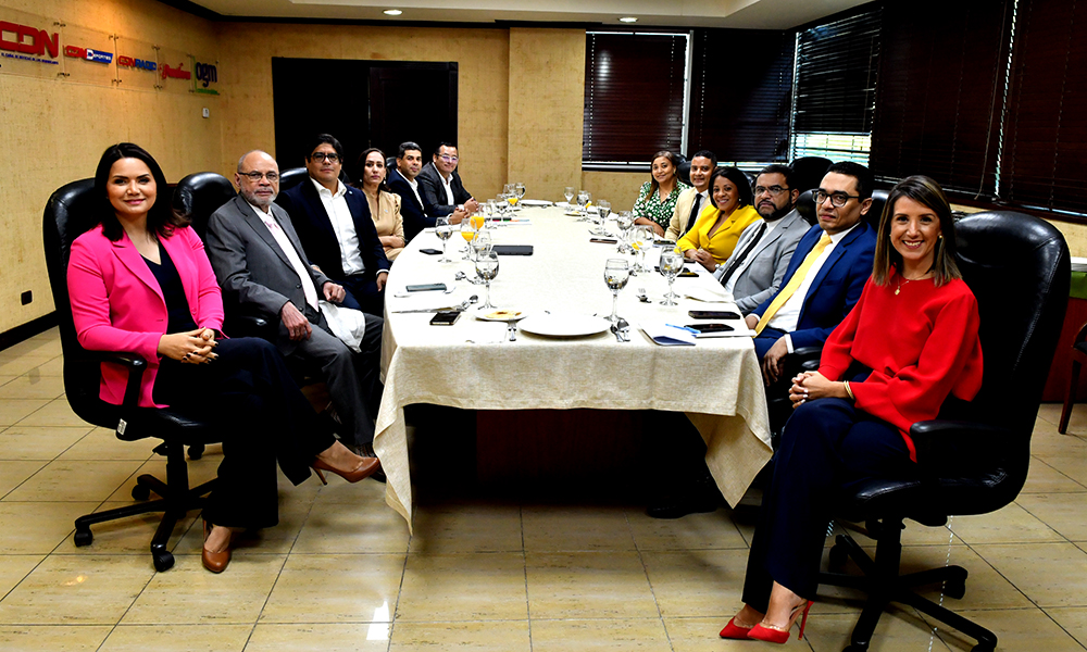 En el encuentro del martes fueron colocados diversos temas de interés “sobre la mesa”.