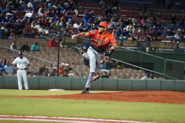 Toros presentan rotación para primeros partidos de la semana