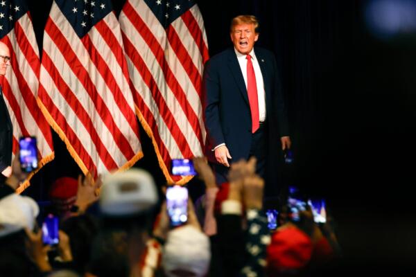 El documento, firmado por Smith, tiene 165 páginas e intenta desmontar el argumento de que Trump gozaba de inmunidad presidencial y, por el contrario, asegura que actuó en una capacidad privada.