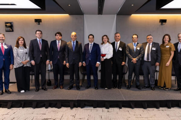 Superintendente de Valores participa en la Semana Dominicana 2024; destaca crecimiento y oportunidades de inversión impulsada por el Gobierno dominicano