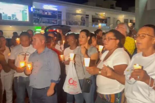 Realizan vigilia en lugar donde murió mujer atropellada en Ciudad Juan Bosch