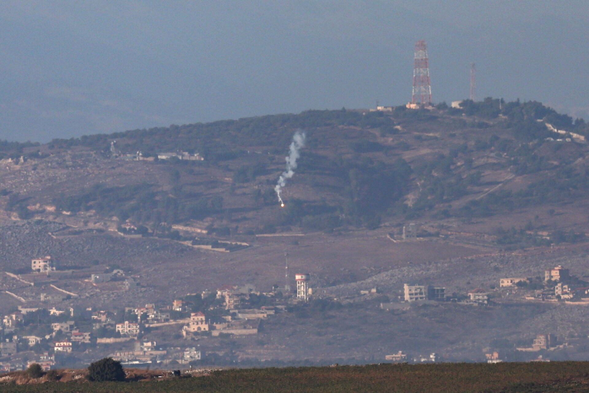 Durante las últimas 24 horas, Hizbulá ha lanzado 180 proyectiles desde Líbano a Israel