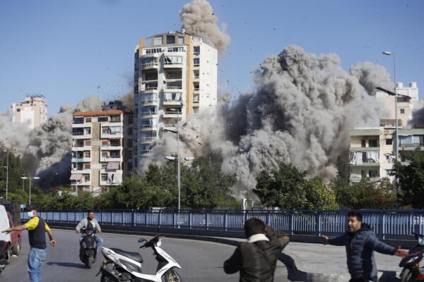 Ataque israelí en el distrito de Dahieh en Beirut, Líbano, el 22 de octubre de 2024. EFE
