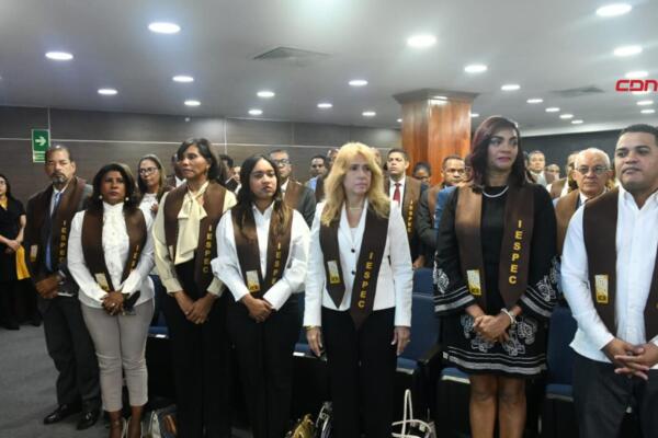 JCE gradúa a 252 miembros de partidos políticos en Diplomado de Administración Electoral.(foto, fuente externa)