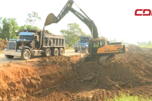 La vía bordea el sur del municipio y tiene una longitud de 9.85 kilómetros, dos carriles de 3.50 metros de ancho y dos paseos de dos metros de ancho.