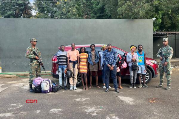 Someten a la justicia a dominicano y haitiano por introducir indocumentados al país.(foto, fuente externa)