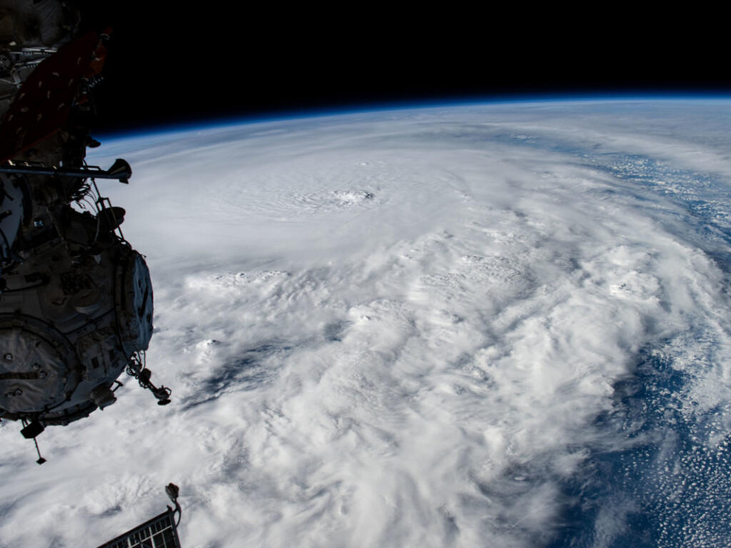 El huracán Milton visto desde la Estación Espacial Internacional de la NASA