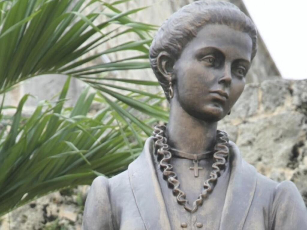 Hoy es Día Nacional del Poeta