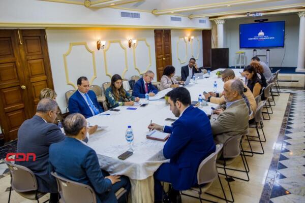 Comienza reestructuración de entes públicos en RD. (foto, fuente externa)