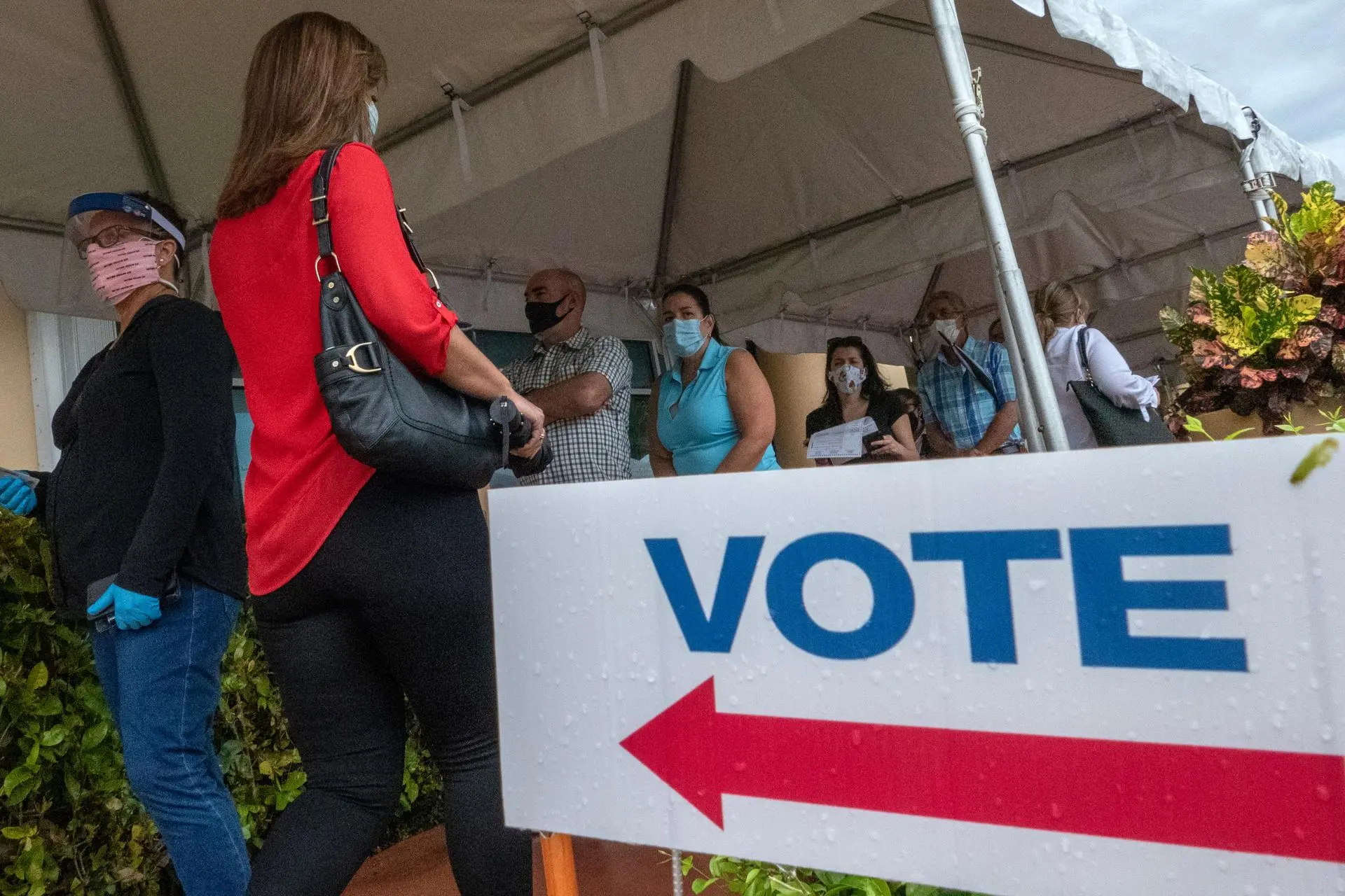 Organizaciones llaman a los latinos a votar en EE.UU., donde pueden "marcar la diferencia"