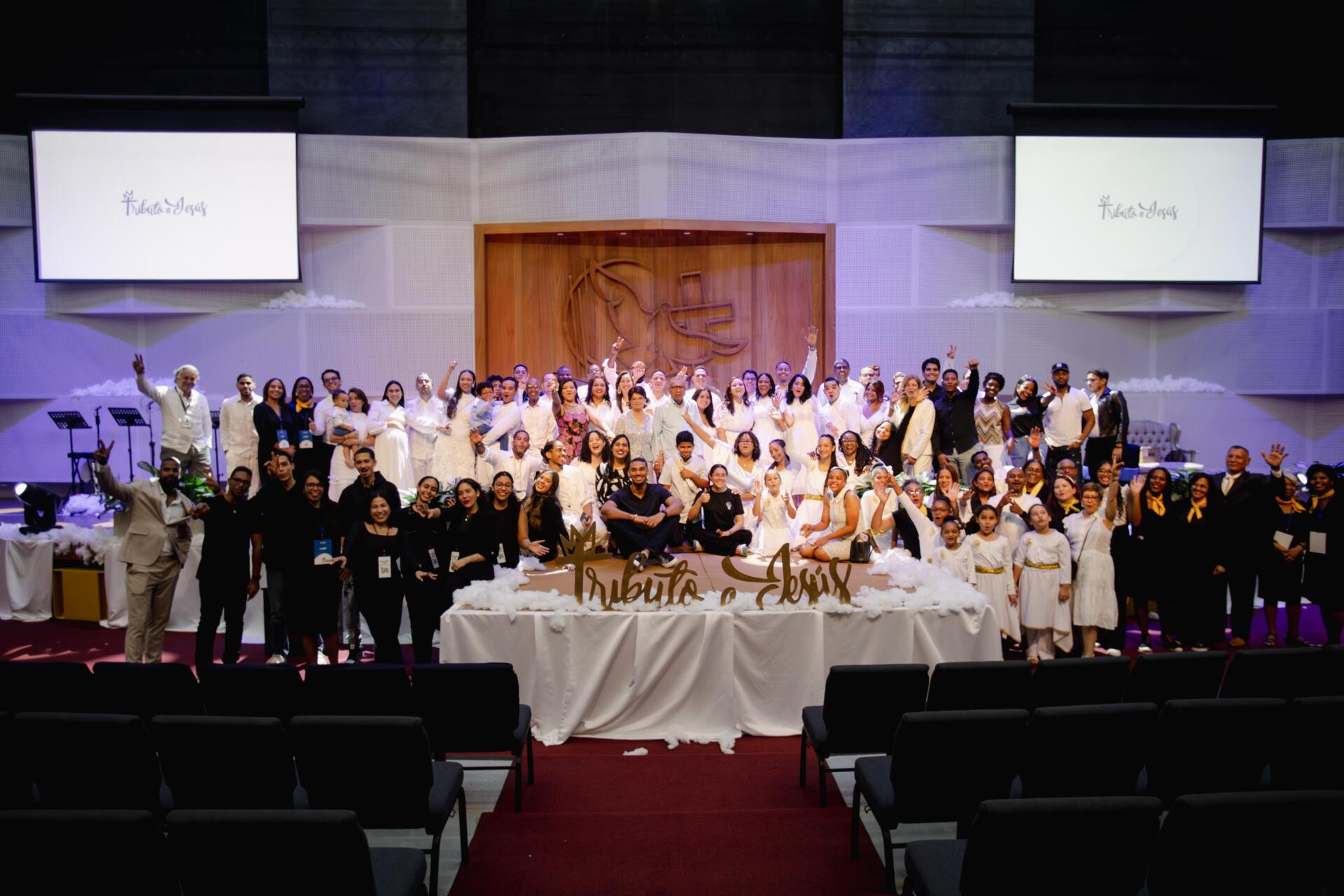 A casa llena se celebró la XV versión de tributo a Jesús