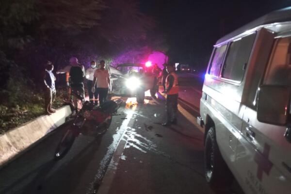 Un motorista perdió la vida al colisionar contra una camioneta en un accidente ocurrido la noche de ayer en Paraíso, Barahona.