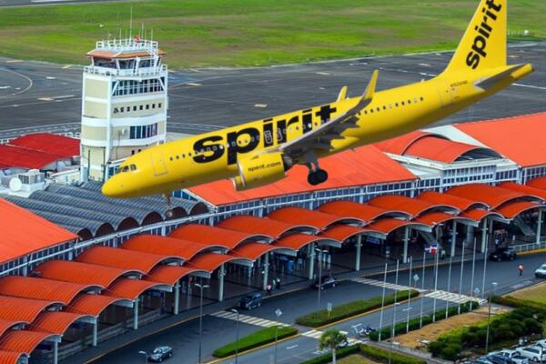 Aeronave tiroteada en Haití permanece en el Aeropuerto Internacional del Cibao