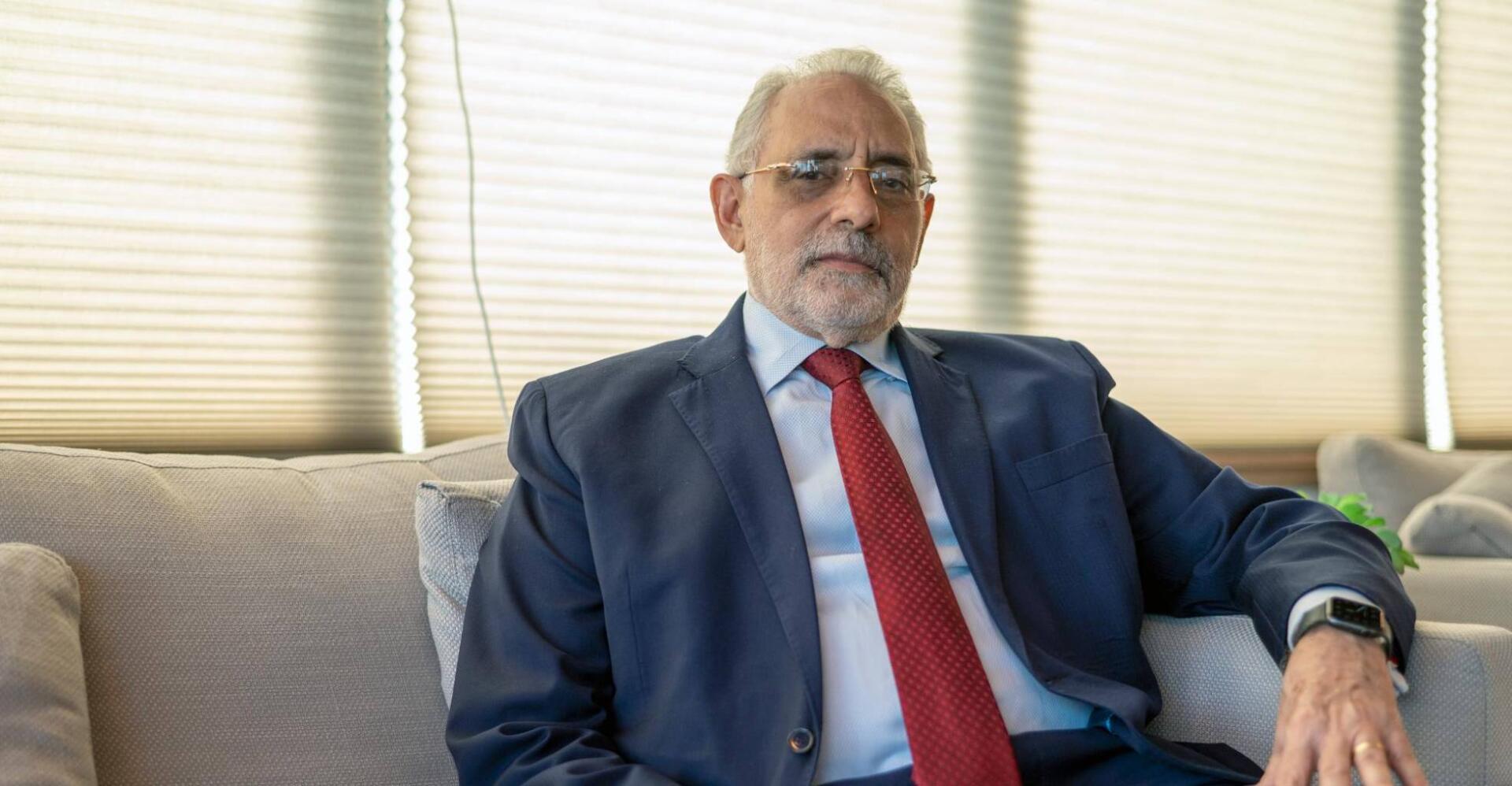 Mejía Ortiz informó que la liga tendrá un constante monitoreo de las transmisiones a los fines de garantizar de que se cumpla lo estipulado en los dos párrafos del reglamento