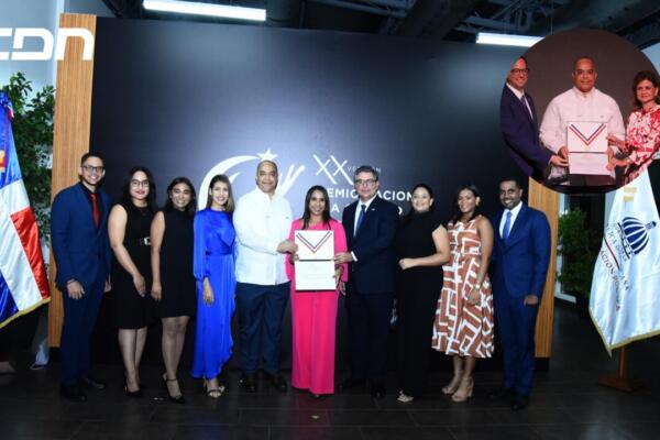 El Ministerio de Relaciones Exteriores (Mirex) recibió una medalla de oro en XX edición del Premio Nacional a la Calidad del Sector Público. Foto: CDN Digital