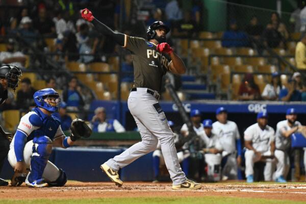Carlos Peguero conectó jonrón enorme en la victoria de los Gigantes del Cibao sobre los Tigres del Licey