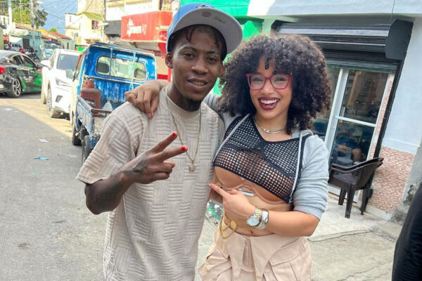 Chelsy colaboró con artistas como Shelow Shaq, Yomel el Meloso y Nino Freestyle