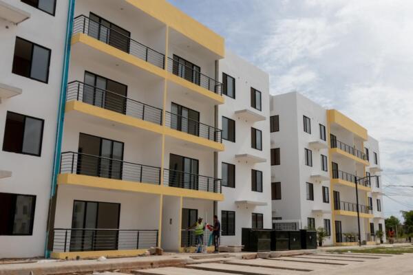 Denuncian deficiencias estructurales y problemas con servicios en Residencial Habitat 2