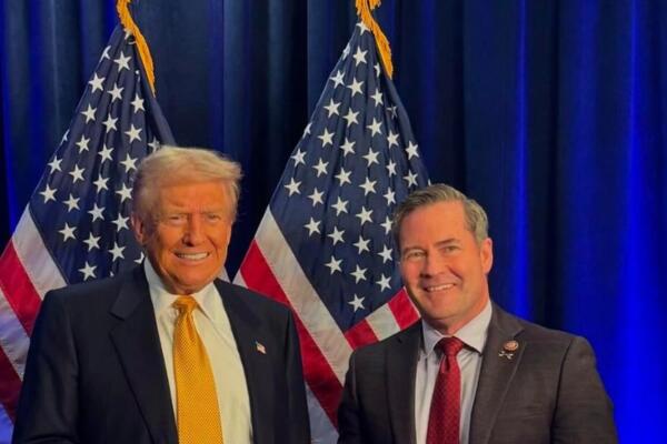 Donald Trump y Michael Waltz. Fuente externa