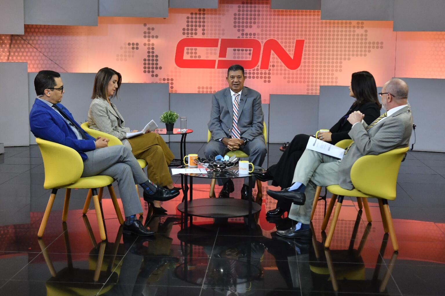 Sánchez respondió que el Gobierno está totalmente desorientado y agregó que si Amparo Custodio asume la alcaldía puede caer presa.