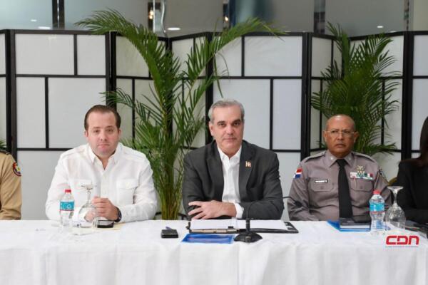 El presidente Luis Abinader encabeza en estos momentos la reunión de seguimiento al Plan de la Seguridad Ciudadana.(foto, fuente externa)