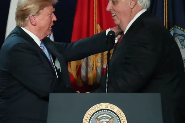 Jim Justice y Donald Trump. Fuente externa