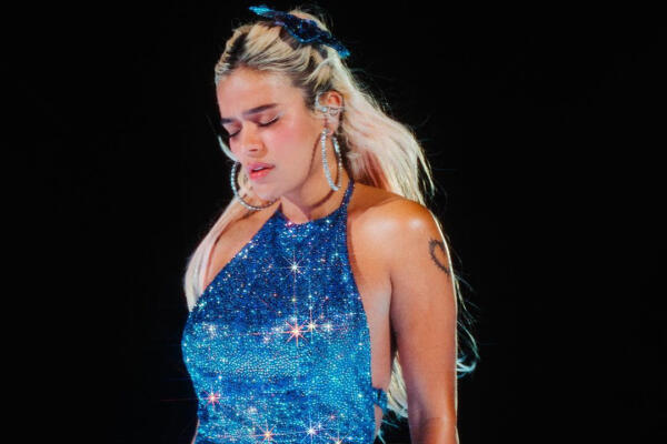 Karol G pide disculpas tras las críticas por su nueva canción 