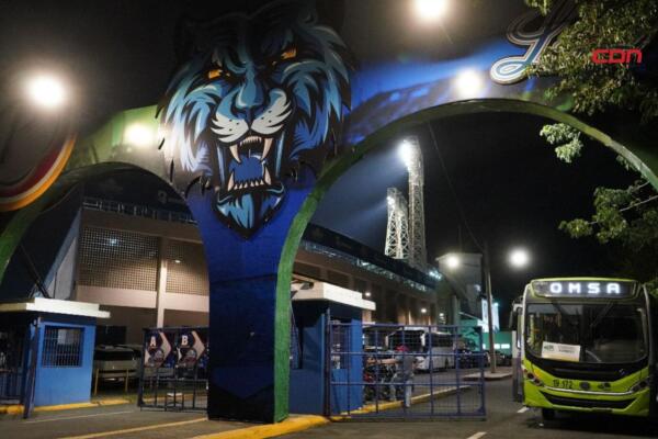 Autobuses de OMSA transportarán a fanáticos de la pelota invernal. (foto, fuente externa)