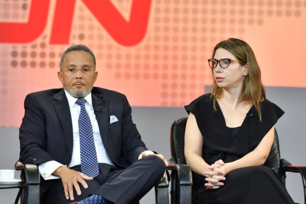 Representantes de la Corte de Arbitraje y Resolución Alternativa de conflictos explicaron qué es el arbitraje y que ventajas tiene (foto: Félix de la Cruz)