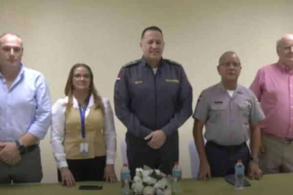 Policía Nacional y líderes comunitarios unen esfuerzos para mejorar la seguridad en Capotillo.(foto, fuente externa)