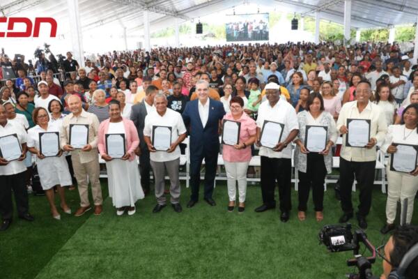 Del total de títulos de propiedad quedaron pendientes 956 certificados, para llegar a 3,056.