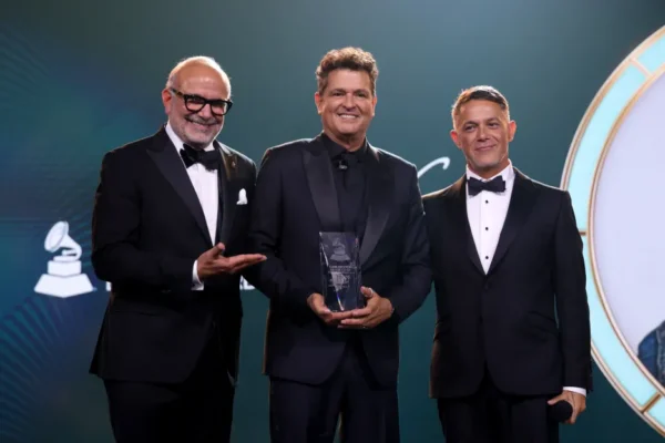 Reconocen a Carlos Vives. Fuente Externa