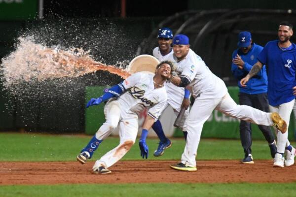 Sergio Alcantara conectó hit para liderar la victoria del licey sobre las Estrellas