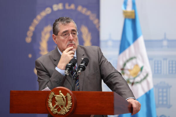 Fotografía de archivo en donde se ve al presidente de Guatemala, Bernardo Arévalo de León. EFE/ Mariano Macz